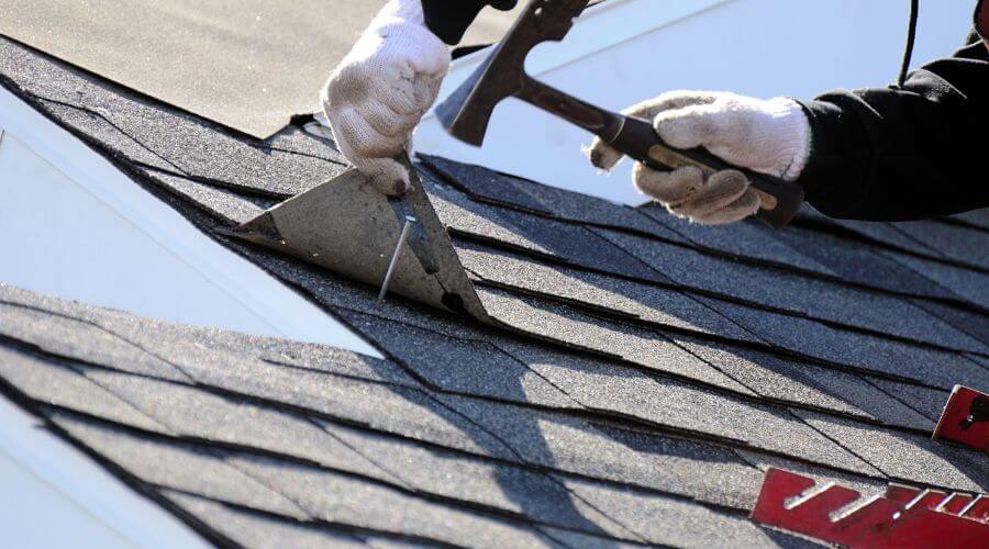 Professional gutter cleaning in Woodbine, MD